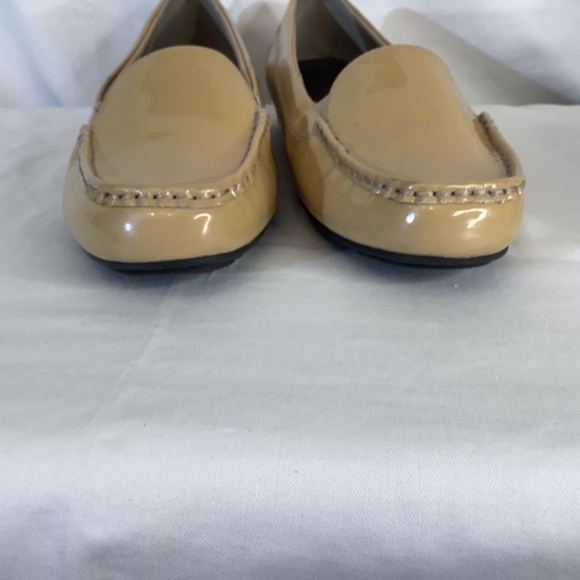 Euc Rockport total Motion taupe flats Loafers Adiprene sz. 9 ladies - Picture 8 of 11